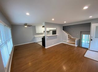 280 Bode Rd, Hoffman Estates, IL 60169