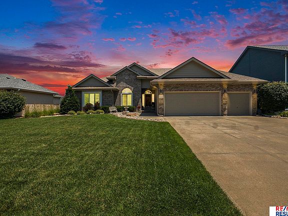 2nd image of 6215 N 153rd St