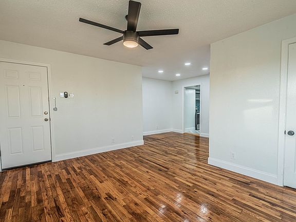 4th image of 2303 Rosewood St APT 4