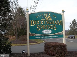 5 Juniper Cir, New Hope, PA 18938