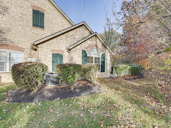 3rd image of 702 Albion Pl
