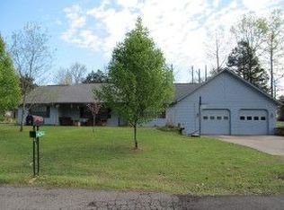 2 Queens Ct, London, AR 72847