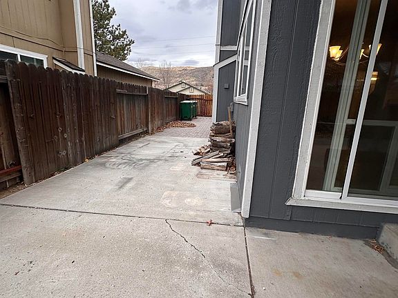5th image of 2446 Blue Haven Ln