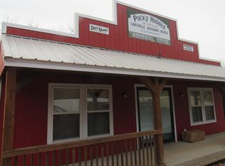 1 Crabtree Rd, Davisville, MO 65456