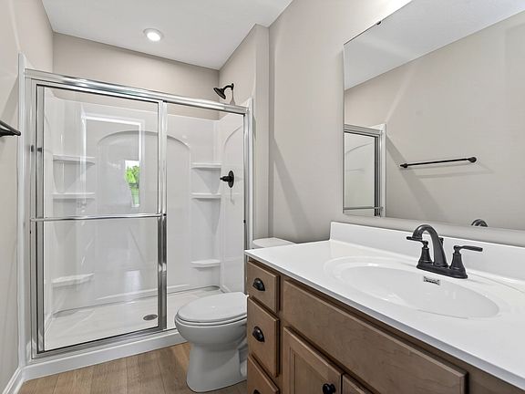5th image of 2703 Golden Leaf Dr #2703