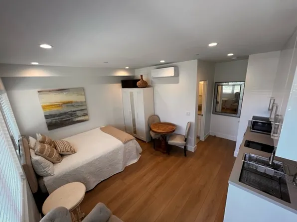 2443 Manchester Ave, Cardiff By The Sea, CA 92007