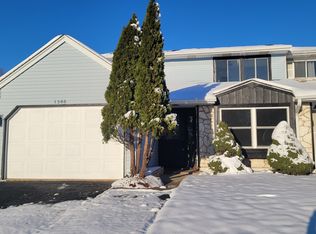 1366 Inverness Dr, Elgin, IL 60120