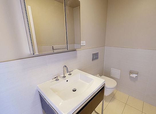 5th image of 310 Greenwich St APT 10E