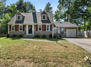 82 Morse Ave, Dedham, MA 02026