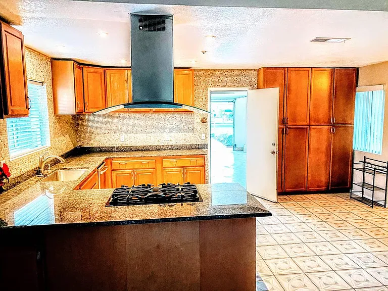 13300 West Dr — Photo 9