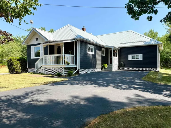11838 Highway 2, Leamington, NS B0M 1X0