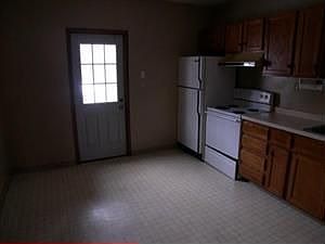4th image of 426 N 9th Ave E Unit 1
