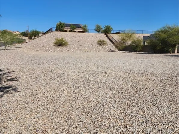 2836 Steamboat Dr, Bullhead City, AZ 86429