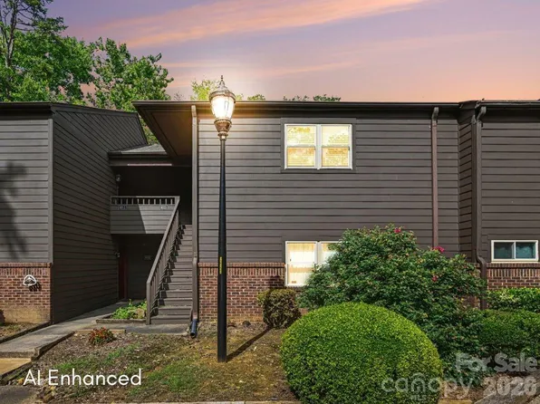 8015 Cedar Glen Dr, Charlotte, NC 28212