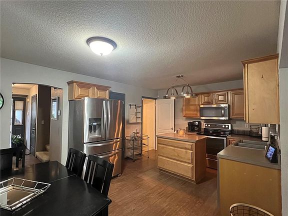 4th image of 3241 SW Shadow Brook Dr