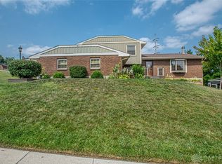 2219 Robinhood Dr, Miamisburg, OH 45342
