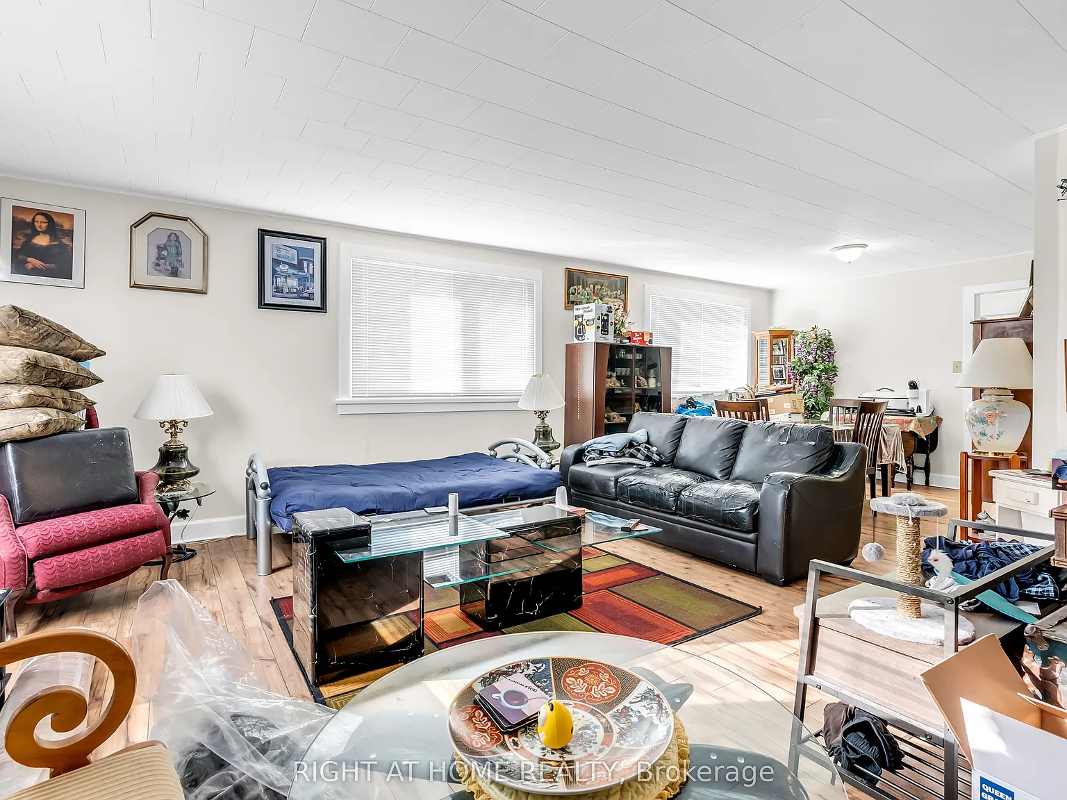 3 bed, $2,000 — Photo 4