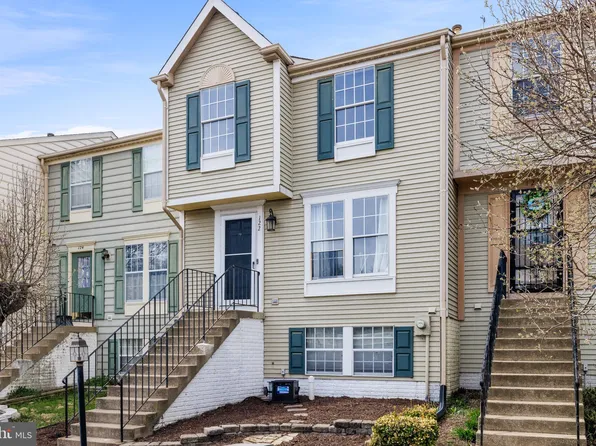 122 Township Ct, Stephens City, VA 22655