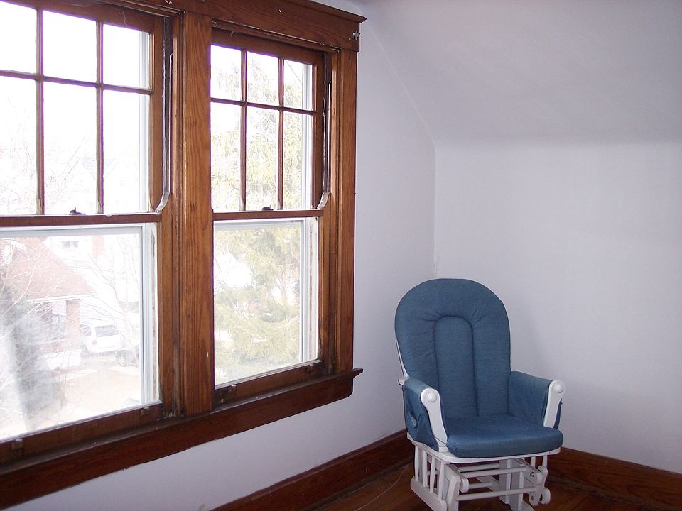 2nd image of 3741 Wieman Ave #2