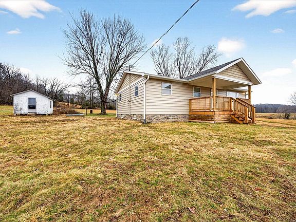 3rd image of 7744 State Highway 43