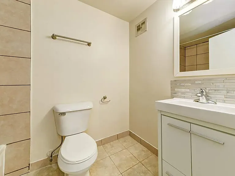 10750 116th St NW #101 — Photo 8