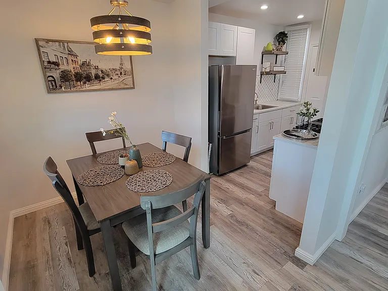 6250 S Wilton Pl — Photo 6