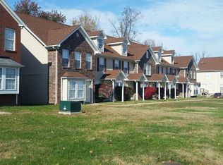 3615 Hillcross Dr, Louisville, KY 40229