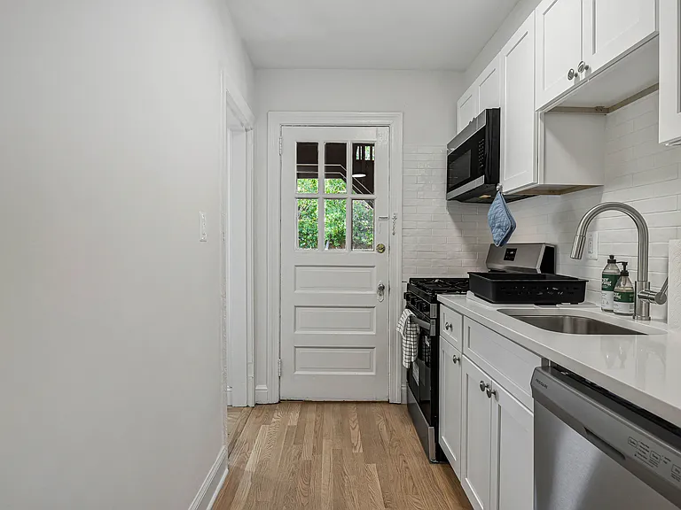 8 Sunset Dr #1 — Photo 14
