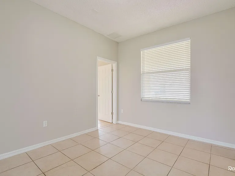 139 Brixham Ct — Photo 12