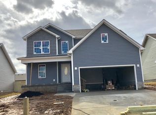 520 Sourwood Rd, Clarksville, TN 37042