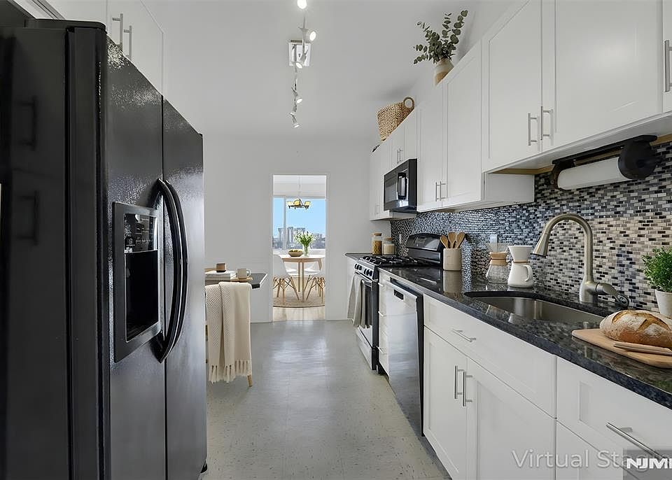 1st image of 6 Horizon Rd APT 1508