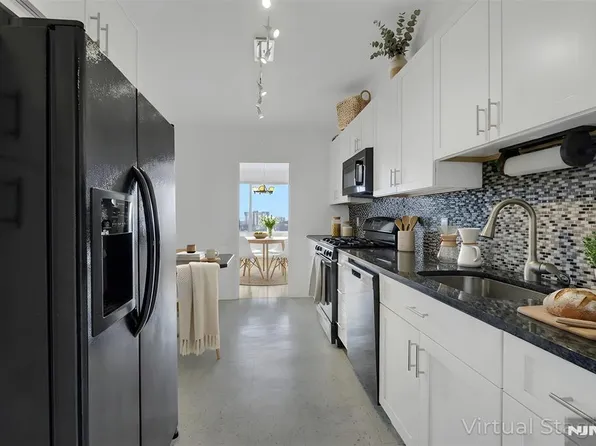 6 Horizon Rd APT 1508, Fort Lee, NJ 07024