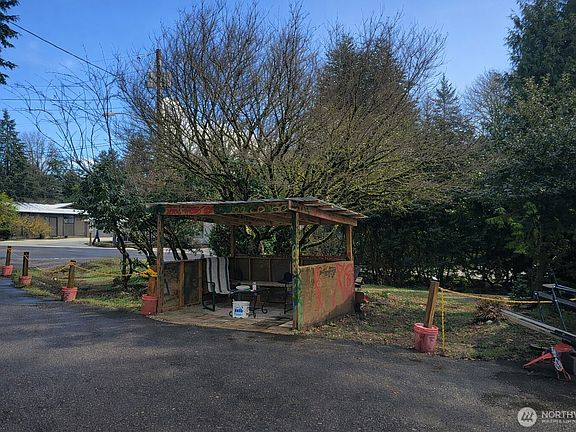 3rd image of 14600 SE 181st Street