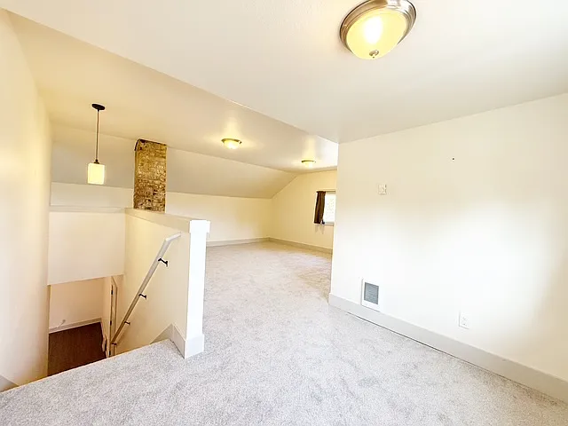 721 Pennsylvania Ave — Photo 19