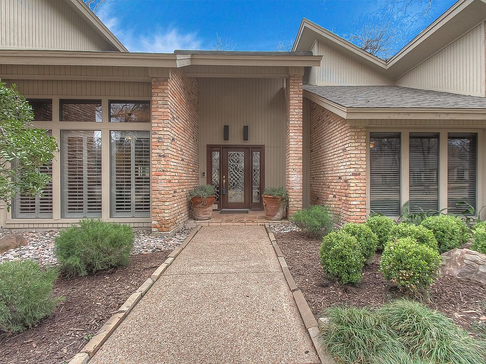 1st image of 4917 Riverbend Dr