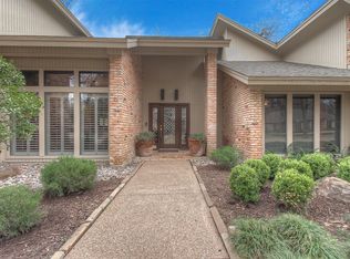 4917 Riverbend Dr, Fort Worth, TX 76109
