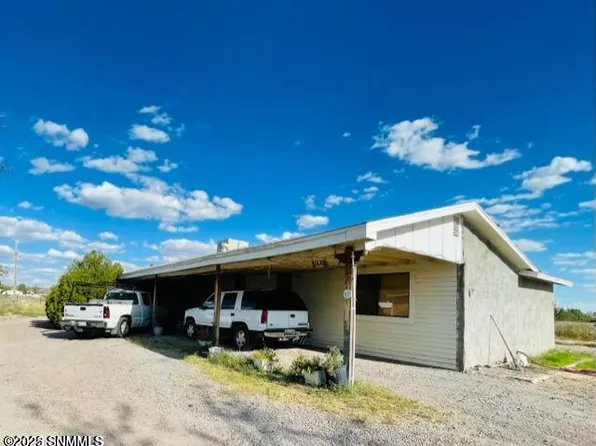 213 Swannack Rd, Vado, NM 88072
