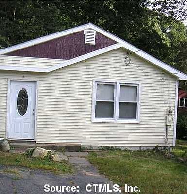 1st image of 6 Carol Cir