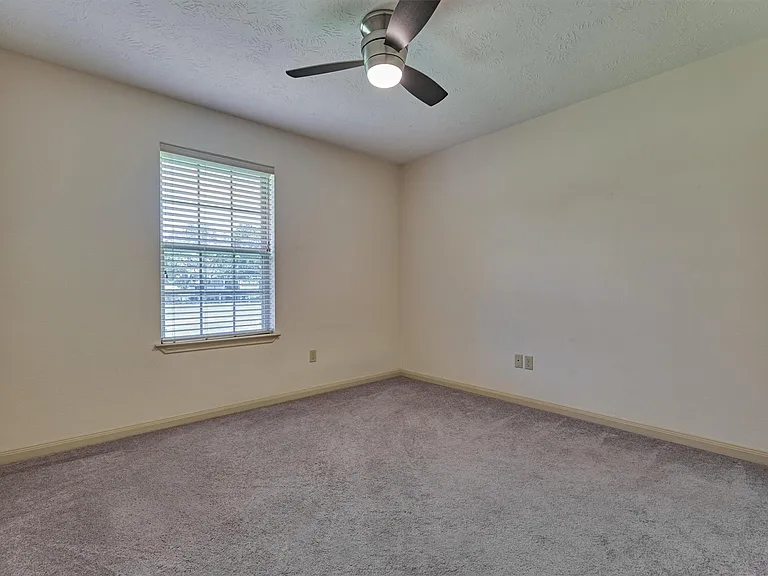 13511 Summer Hill Dr — Photo 20