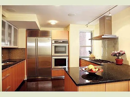 Sold by Stribling | media 5