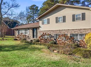 1201 Elm Cir, Albertville, AL 35950