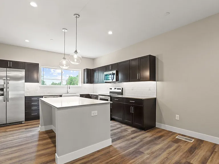 202 W Baseline Rd — Photo 38