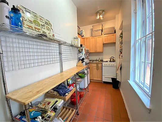 Rented by City Connections Realty | media 3