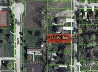 762 Willow St, Itasca, IL 60143