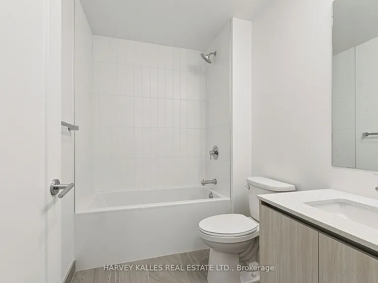 801 The Queensway #512 — Photo 18
