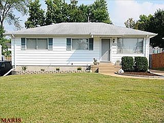 1st image of 9121 Arvin Pl
