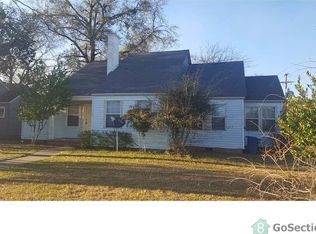 1002 Mantooth Ave, Lufkin, TX 75904