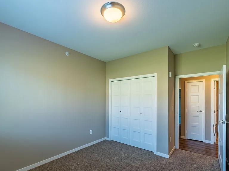 Latitude Apartments — Photo 39