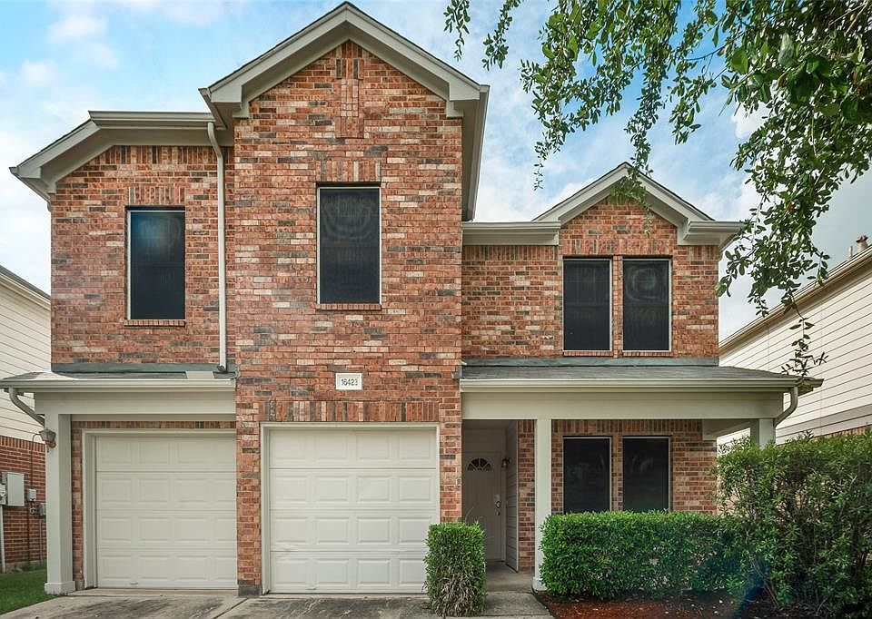 1st image of 16423 Mountainhead Dr