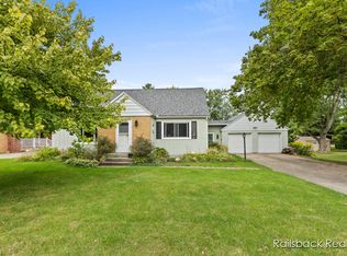 101 Kings Blvd, Sparta, MI